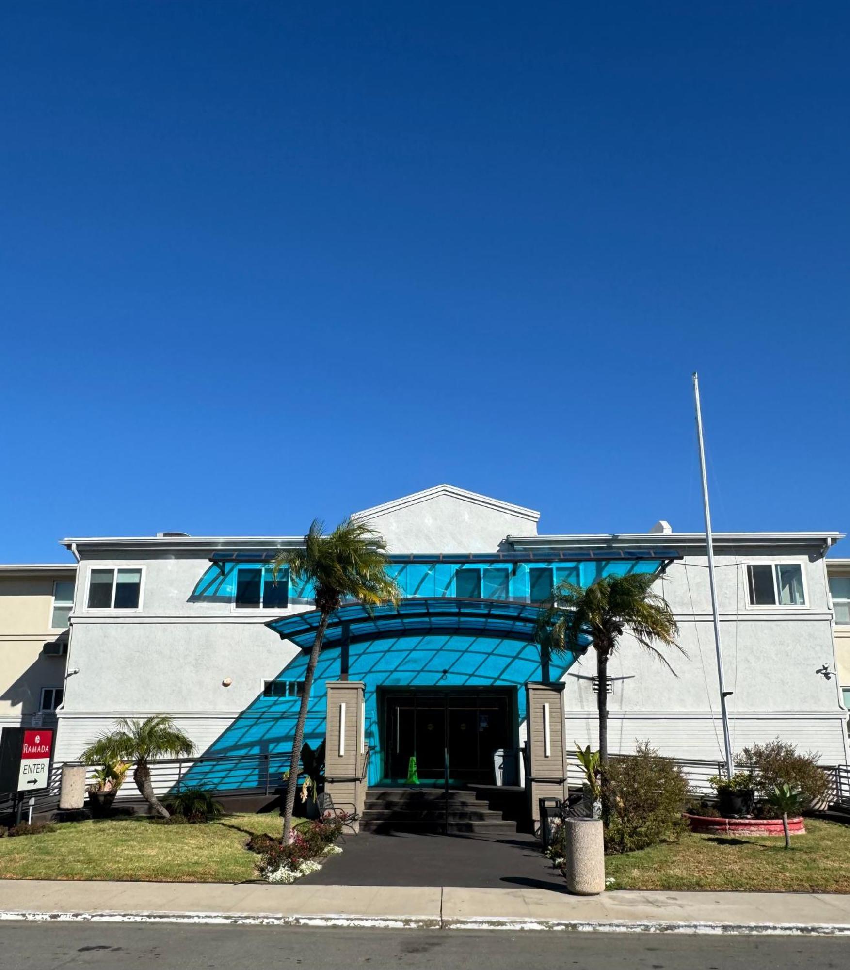 Ramada By Wyndham San Diego Airport Hotel Exterior photo